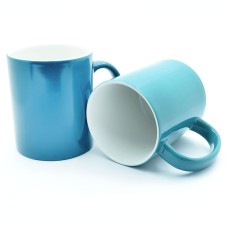 Turquoise Chameleon Cup