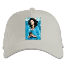 Бейсболка с принтом Пираты Карибского Моря Карина Смит - белая