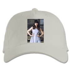 Бейсболка с принтом Новенькая Джессика Дей - белая