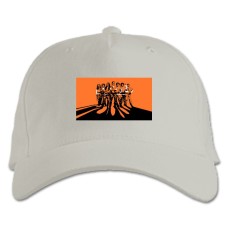 Бейсболка с принтом Оранжевый Хит Сезона Главные Герои - белая