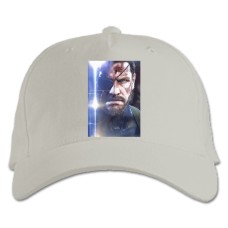 Бейсболка с принтом Метал Джеар Сильный Герой - белая