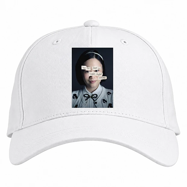 Baseball cap with Print 13 Reasons Why Courtney - white
