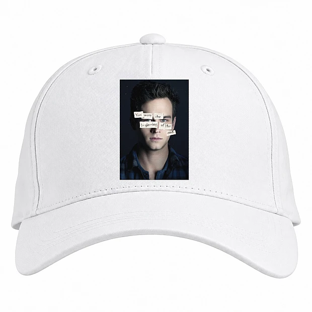 Baseball cap with Print 13 Reasons Why Justin - white